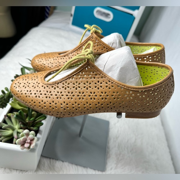 Seychelles Heritage Women Cut Out Leather Lace Up Flats Shoes 8.5 - Picture 3 of 10
